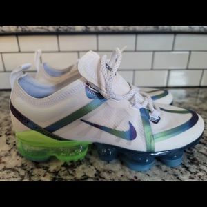 Meet your Posher, Annette